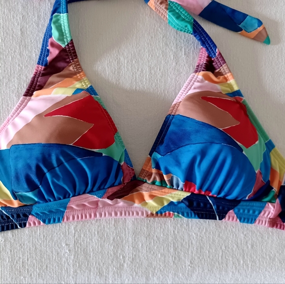 VENUS Perfect Fit Halter Bikini Top, size DD - Picture 2 of 13